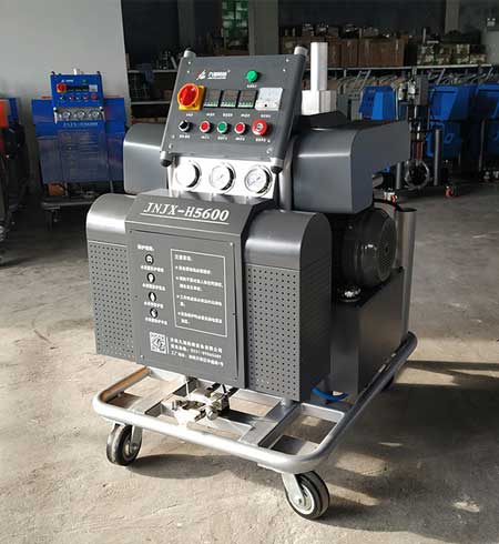 哪里有噴聚脲的施工隊(圖2) 噴聚脲的施工隊推薦H5600噴涂機