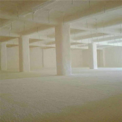 聚氨酯噴涂機(jī)冷庫保溫發(fā)泡(圖3) 冷庫保溫發(fā)泡聚氨酯噴涂案例